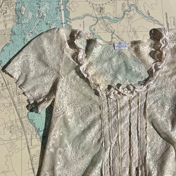 Miss Selfridge Sheer Lace Blouse / Top / Shirt - Picture 1 of 6